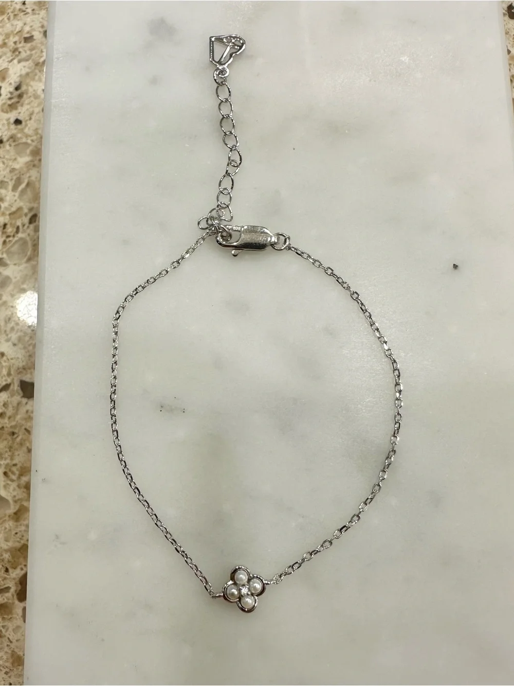 Pearl flower bracelet